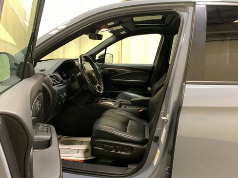 Used 2022 Honda Passport TrailSport image 32