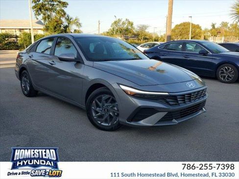 New 2024 Hyundai Elantra Blue FWD image 1