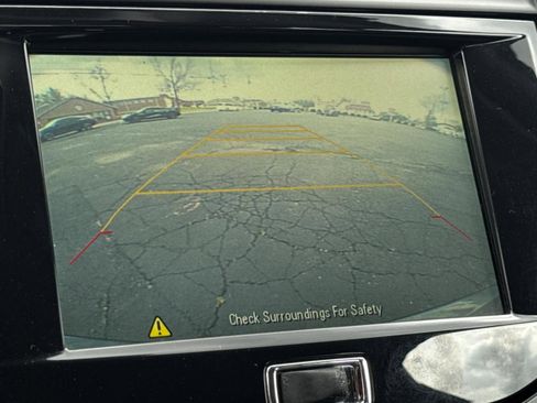 Used 2015 Chevrolet Malibu LT w/ Power Convenience Package image 16