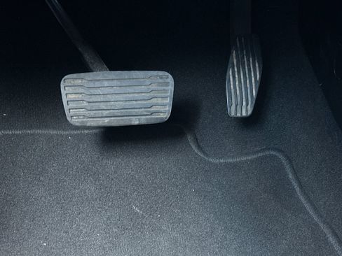 Used 2023 GMC Yukon XL SLT image 44