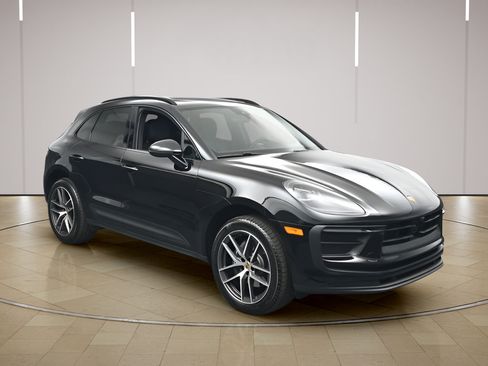 New 2026 Porsche Macan AWD/4WD image 26