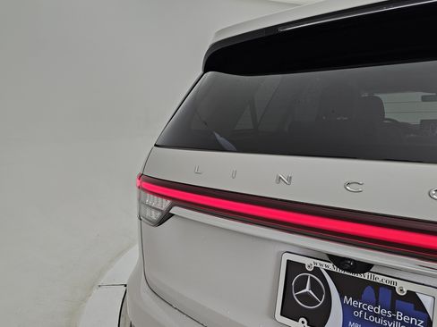 Used 2022 Lincoln Aviator Grand Touring w/ Equipment Group 301A image 26