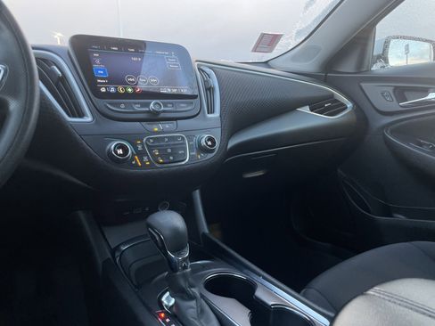 Used 2023 Chevrolet Malibu LT image 22