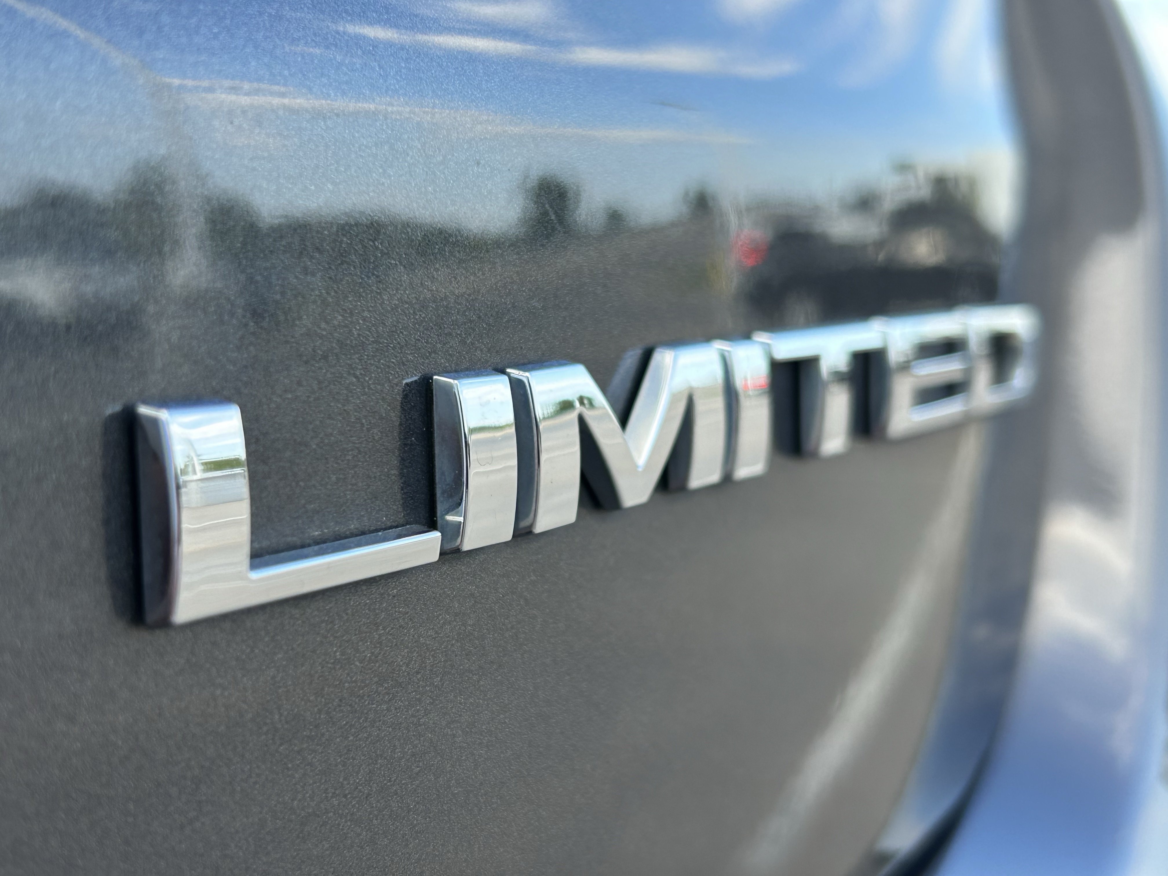 Used 2018 Jeep Compass Limited AWD/4WD image 9