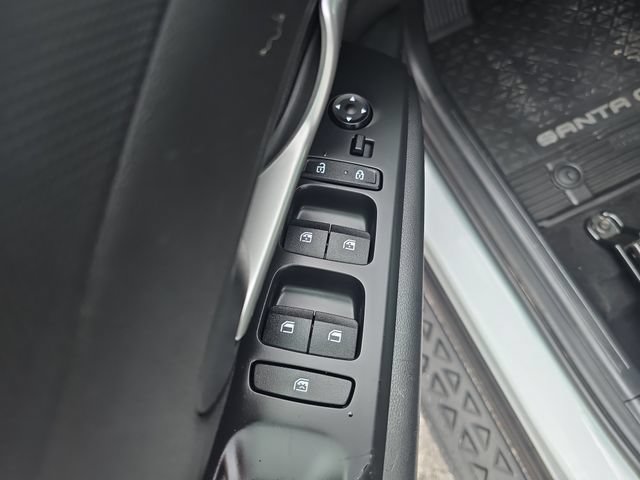 Used 2022 Hyundai Santa Cruz SEL Premium AWD/4WD image 16