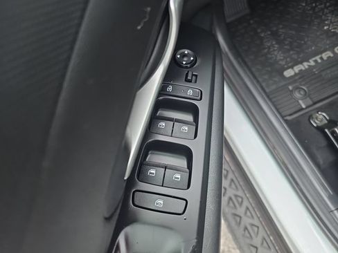 Used 2022 Hyundai Santa Cruz SEL Premium AWD/4WD image 16