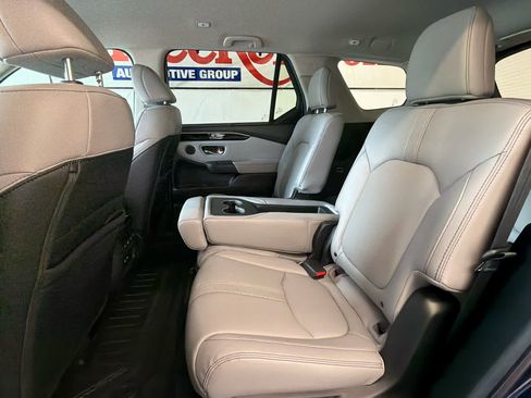 Used 2025 Honda Pilot EX-L image 21