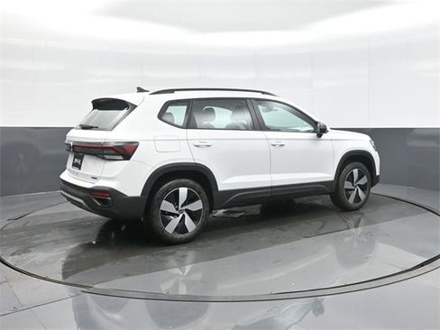 New 2026 Volkswagen Taos S image 7