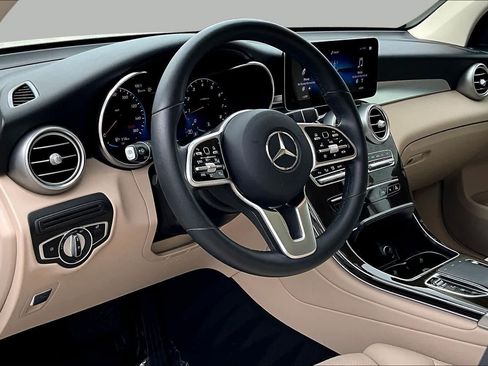 Used 2021 Mercedes-Benz GLC 300 image 16