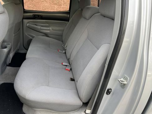 Used 2011 Toyota Tacoma 4x4 Double Cab w/ TRD Sport Pkg image 12