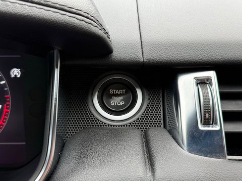 Used 2021 Land Rover Range Rover Sport HSE Silver Edition image 30