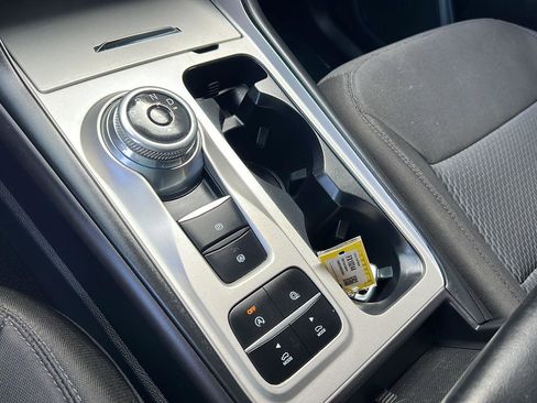 Certified 2024 Ford Explorer XLT RWD image 29