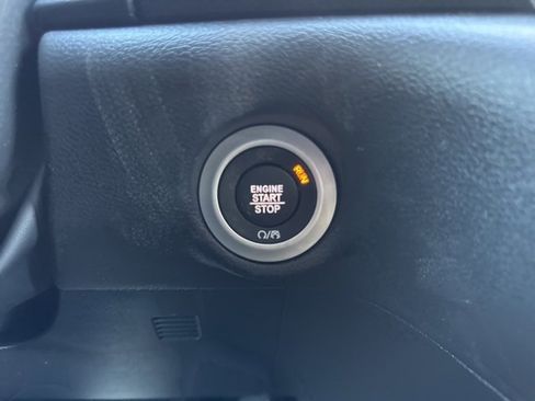 New 2026 Chrysler Voyager LX image 16