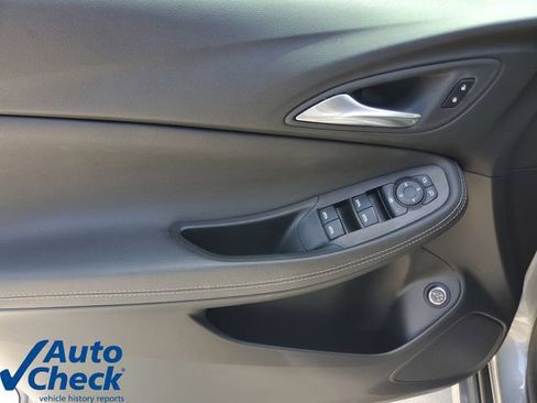 Used 2023 Buick Encore GX Select w/ Sport Touring Package FWD image 20