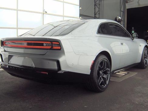 Used 2024 Dodge Charger R/T w/ Plus Group image 5