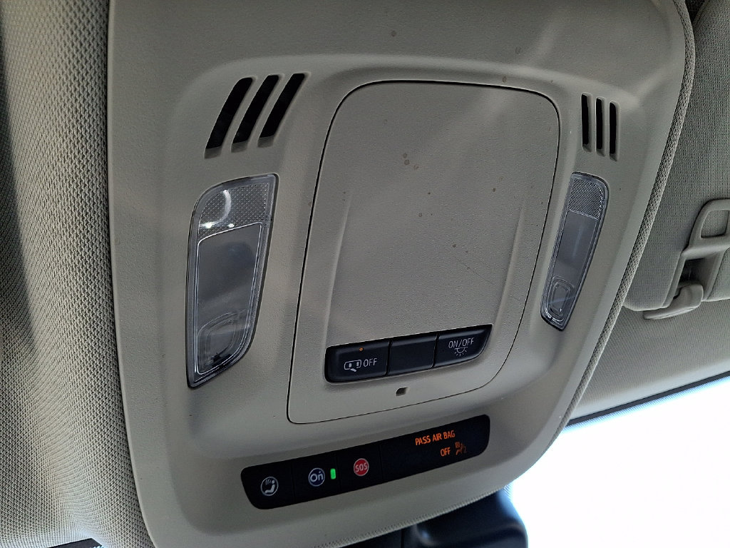 Used 2023 Buick Envision Essence AWD/4WD image 26