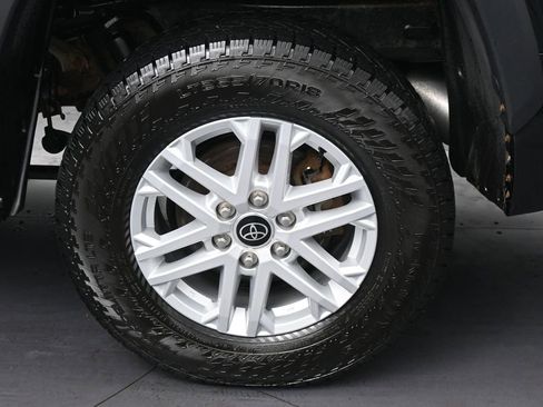 Used 2023 Toyota Tundra SR5 w/ SR5 Convenience Package AWD/4WD image 10