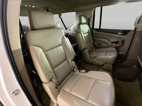 Used 2017 GMC Yukon XL SLT w/ Open Road Package RWD image 20