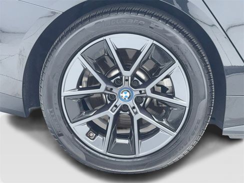 Used 2022 BMW i4 eDrive40 w/ Premium Package image 57