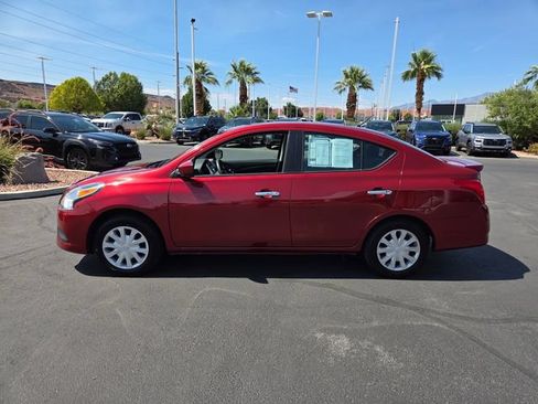 Used 2019 Nissan Versa SV FWD image 7