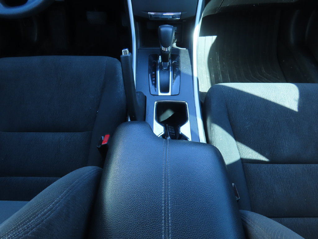 Used 2015 Honda Accord EX image 9