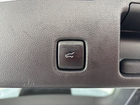 Used 2022 Ford Escape SE w/ Convenience Package image 16