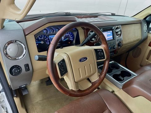 Used 2011 Ford F350 King Ranch w/ King Ranch w/Chrome Pkg AWD/4WD image 10