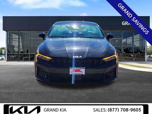 New 2025 Kia K5 EX image 3