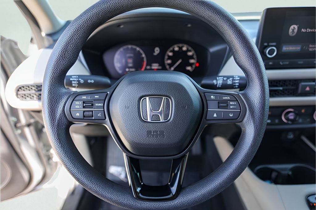 Used 2025 Honda HR-V LX image 14