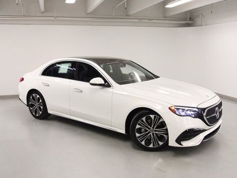 Certified 2024 Mercedes-Benz E 350 4MATIC Sedan image 4