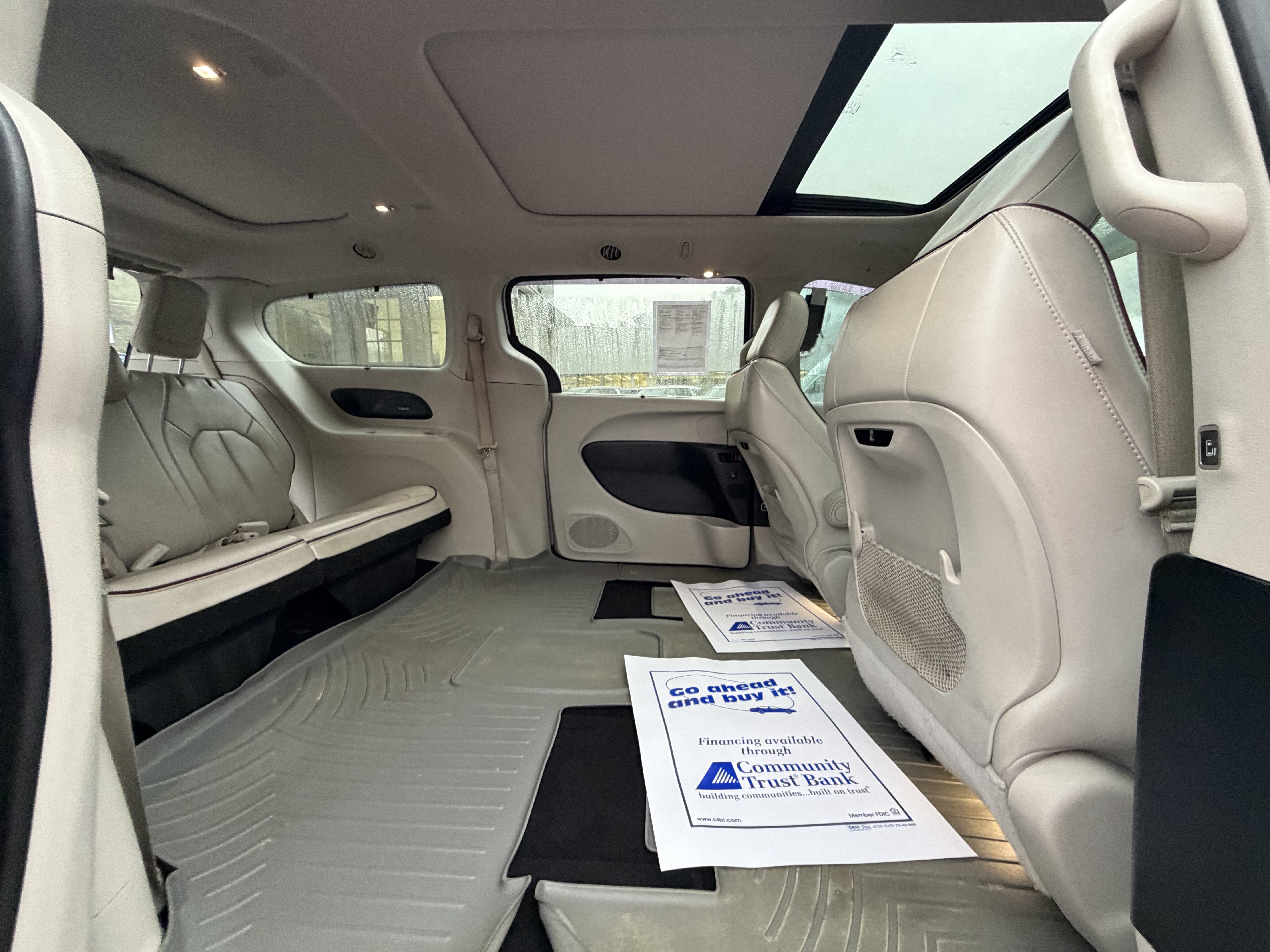 Used 2020 Chrysler Pacifica Limited FWD image 22