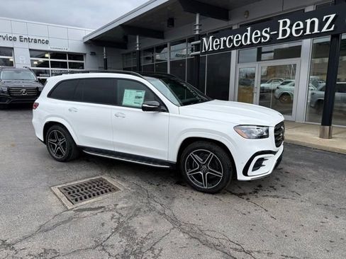 New 2026 Mercedes-Benz GLS 450 4MATIC image 2