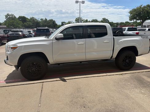 Used 2019 Toyota Tacoma SR w/ SR Convenience Package RWD image 6