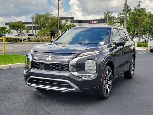 Used 2026 Mitsubishi Outlander SE FWD image 31