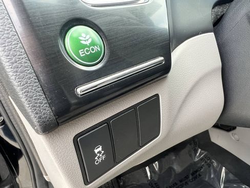 Used 2013 Honda Civic LX image 18