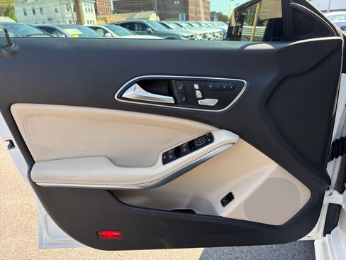 Used 2019 Mercedes-Benz CLA 250 image 17