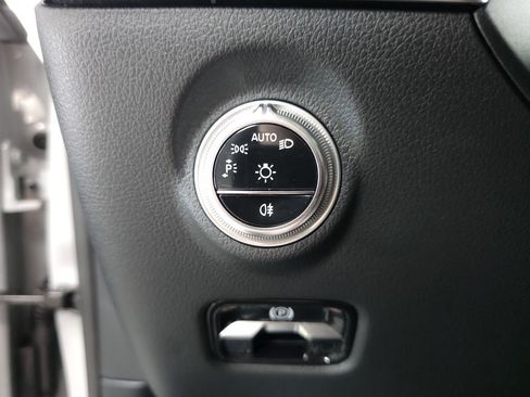 Certified 2026 Mercedes-Benz C 300 4MATIC Sedan image 9
