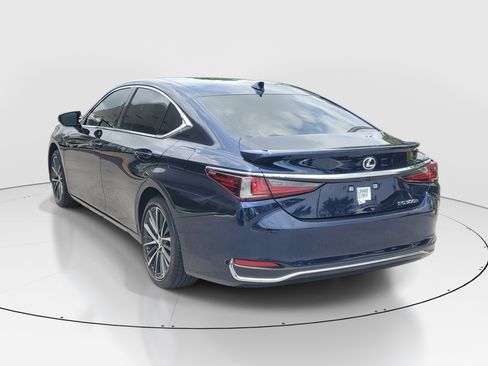 Used 2025 Lexus ES 300h w/ Premium Package FWD image 5