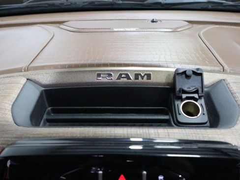 Used 2022 RAM 3500 Limited AWD/4WD image 79