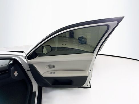 Used 2024 Hyundai Ioniq 5 SEL image 32