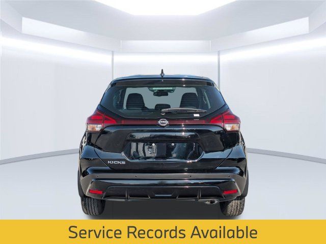 Used 2024 Nissan Kicks S FWD image 5