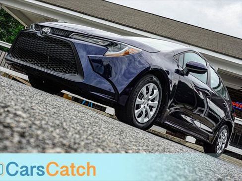 Used 2020 Toyota Corolla LE FWD image 4
