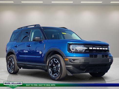 Used 2024 Ford Bronco Sport Outer Banks w/ Tech Package AWD/4WD image 1