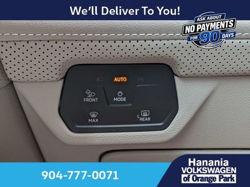 Used 2026 Volkswagen Atlas SE FWD image 30