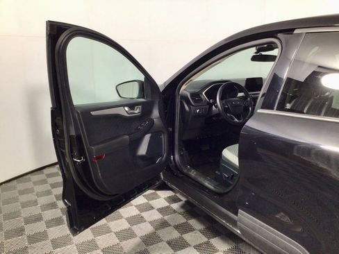 Used 2020 Ford Escape SE Sport image 15