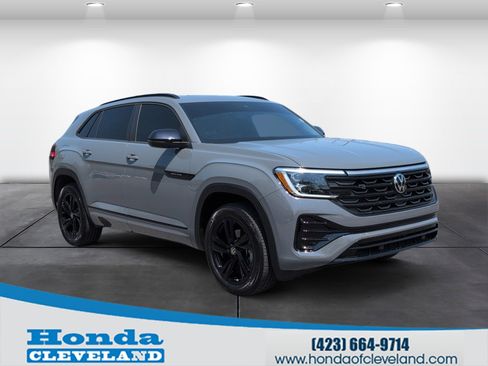 Used 2025 Volkswagen Atlas Cross Sport SEL R-Line image 1