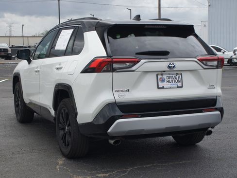 Used 2022 Toyota RAV4 XSE AWD/4WD image 17
