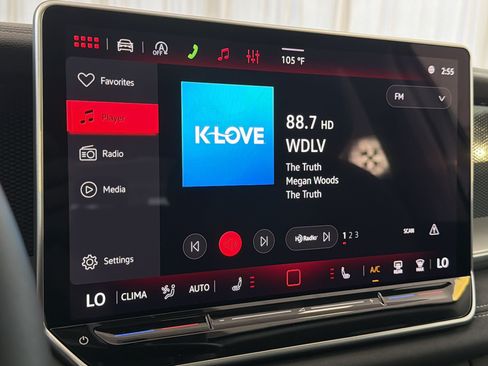 New 2026 Volkswagen Tiguan SE FWD image 19