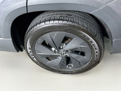 Used 2025 Volkswagen Taos S FWD image 11