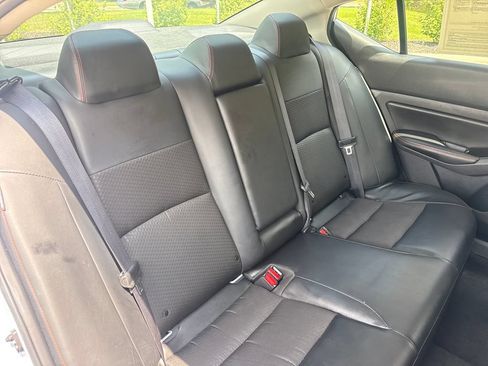 Used 2025 Nissan Altima 2.5 SR FWD image 34